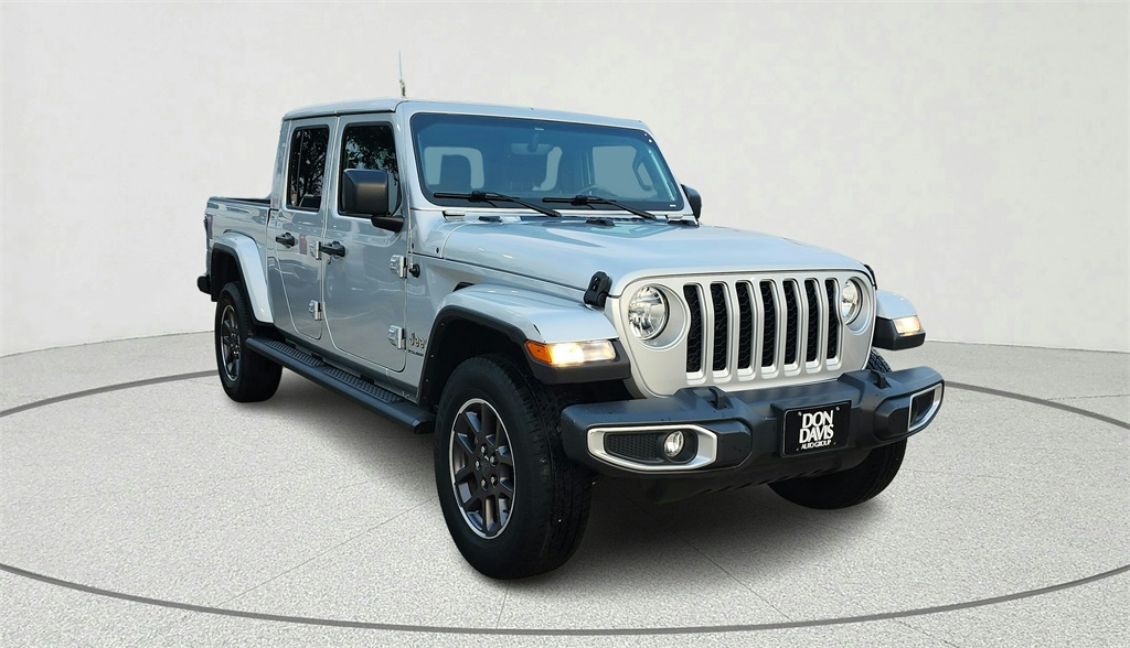 2023 Jeep Gladiator