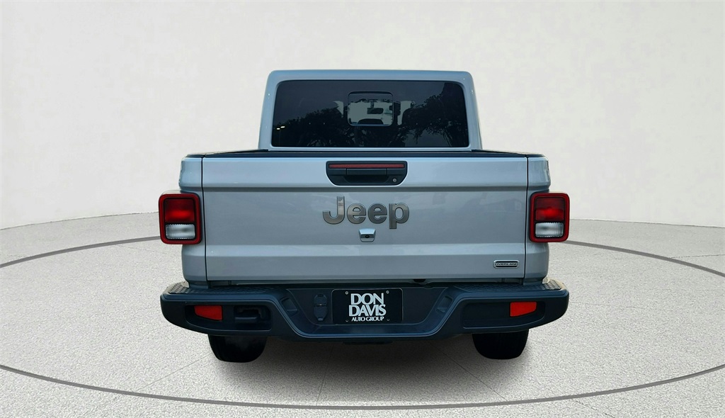 2023 Jeep Gladiator