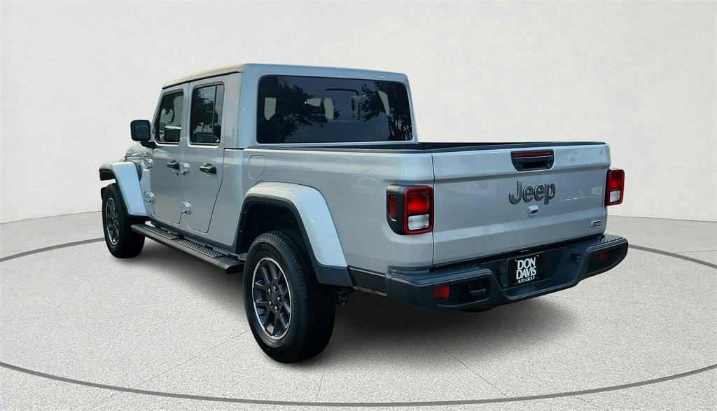 2023 Jeep Gladiator