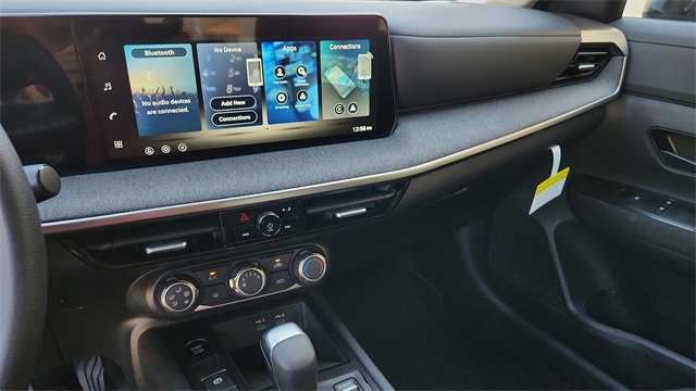 2026 Nissan Kicks - Image 18