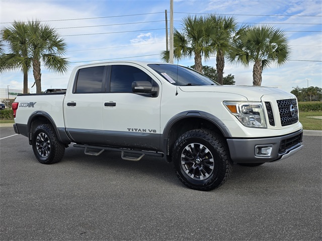 2018 Nissan Titan PRO-4X Crew Cab 4WD