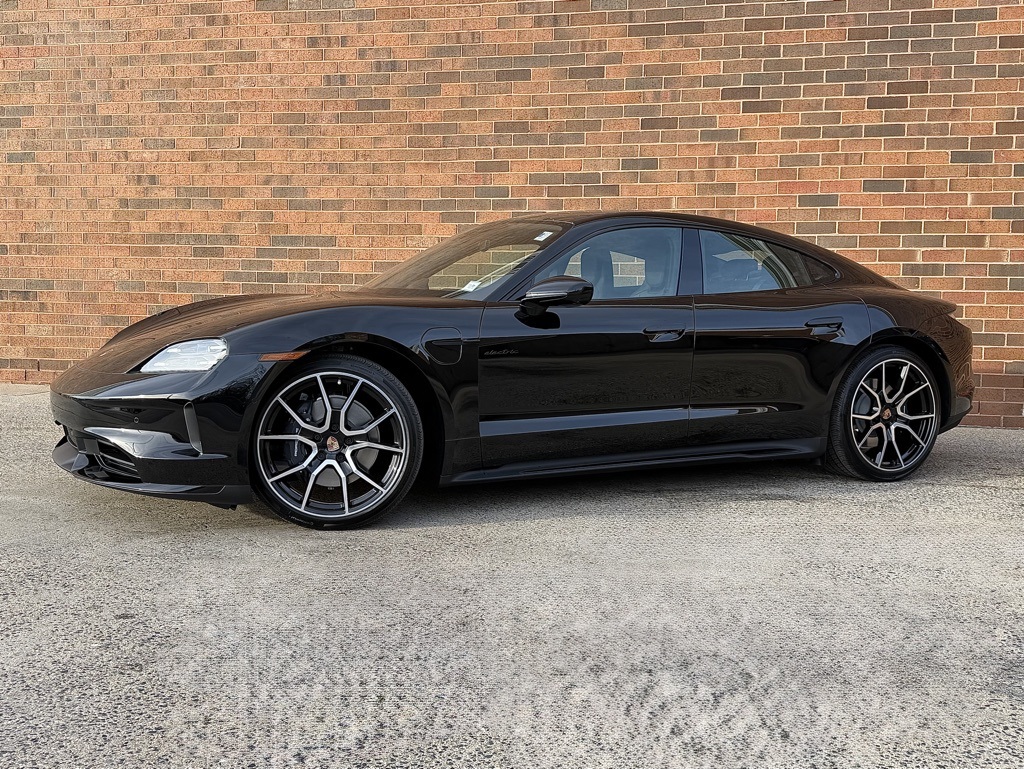 2026 Porsche Taycan 4 Sedan AWD