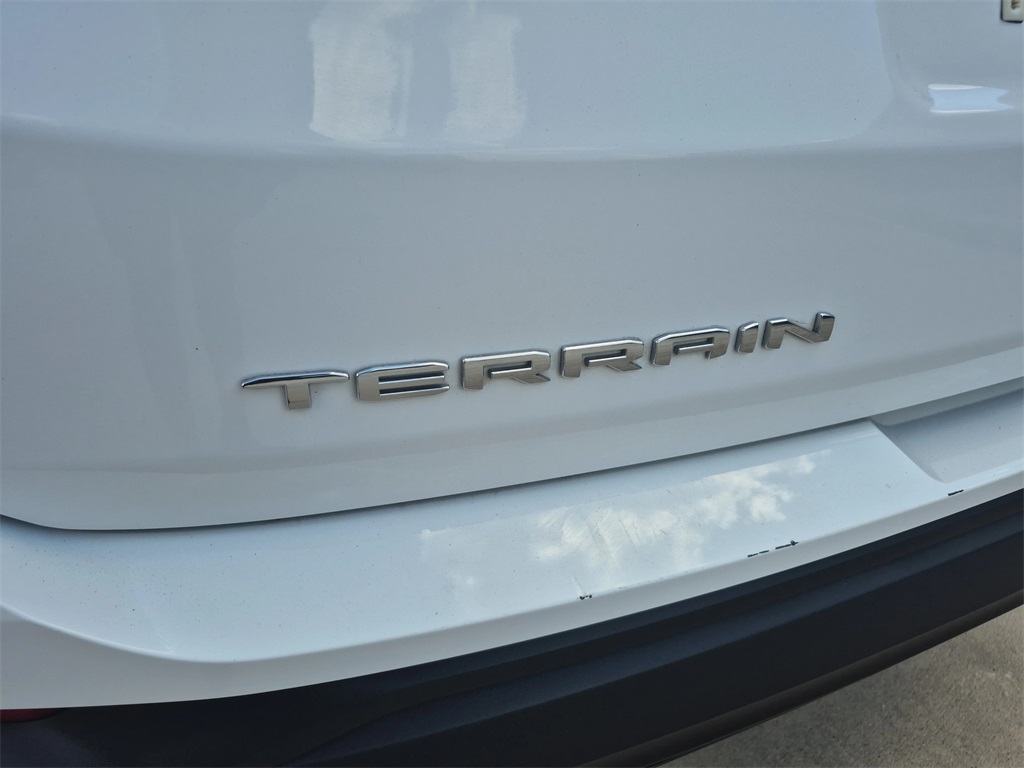 2023 GMC Terrain SLE White at AutoSavvy Houston Southwest