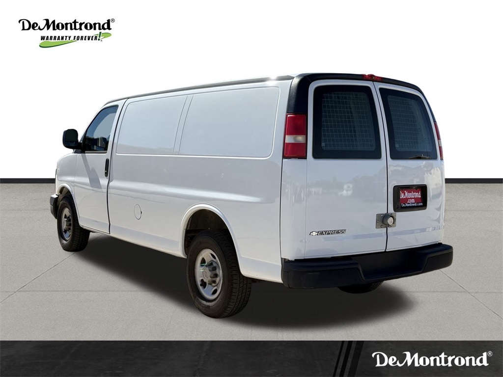 2009 Chevrolet Express 2500 Work Van - 6