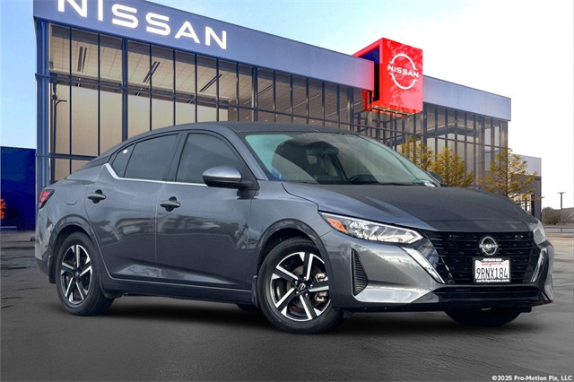 2025 Nissan Sentra SV's photo