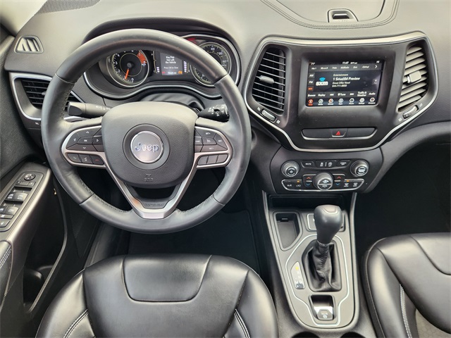 2019 Jeep Cherokee Latitude Plus Black at AutoSavvy Houston Northwest