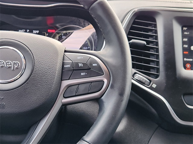 2019 Jeep Cherokee Latitude Plus Black at AutoSavvy Houston Northwest