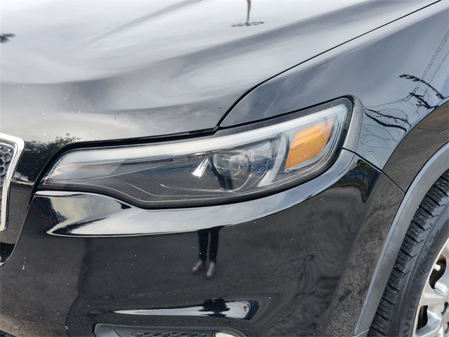 2019 Jeep Cherokee Latitude Plus Black at AutoSavvy Houston Northwest