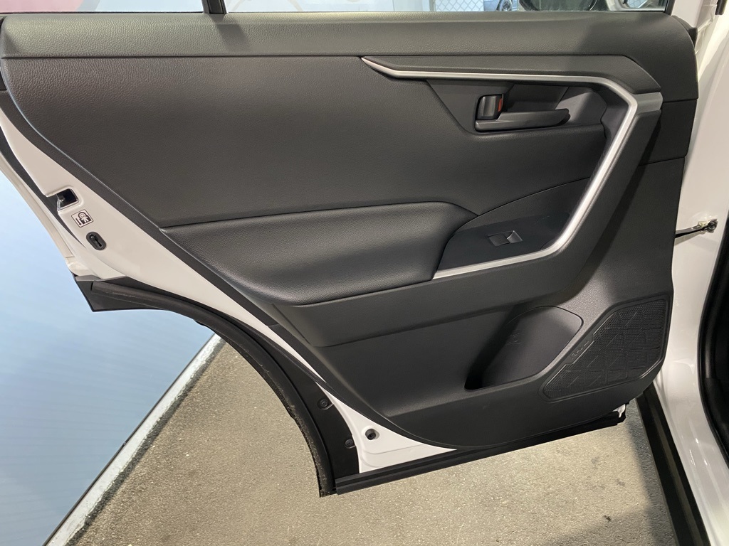 Thumbnail: 2025 Toyota RAV4 - 23