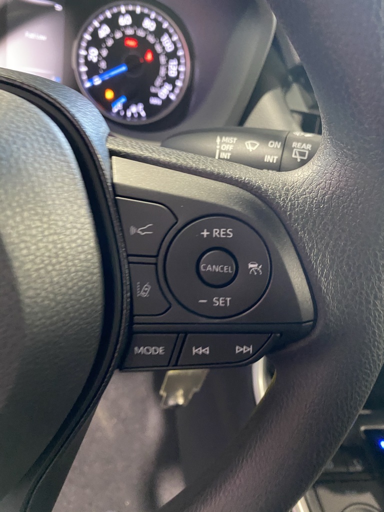 Thumbnail: 2025 Toyota RAV4 - 32