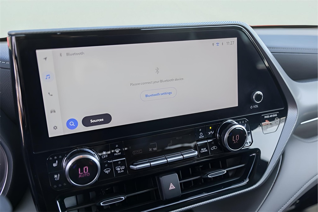 Used Car 2025 Toyota Highlander  Platinum For Sale Under $60,000 In Austin, Texas