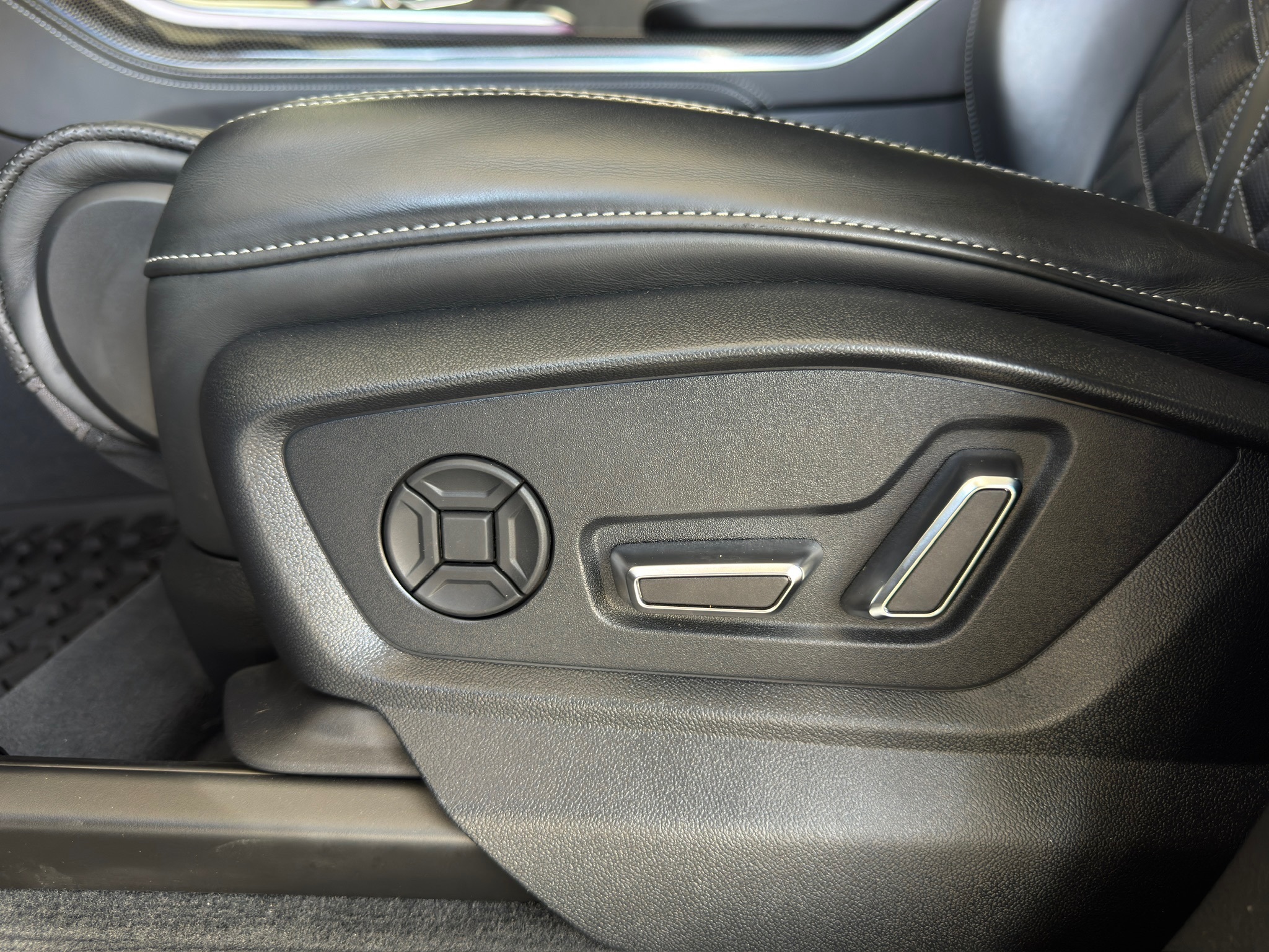 2022 Audi SQ7 Premium Plus - 10