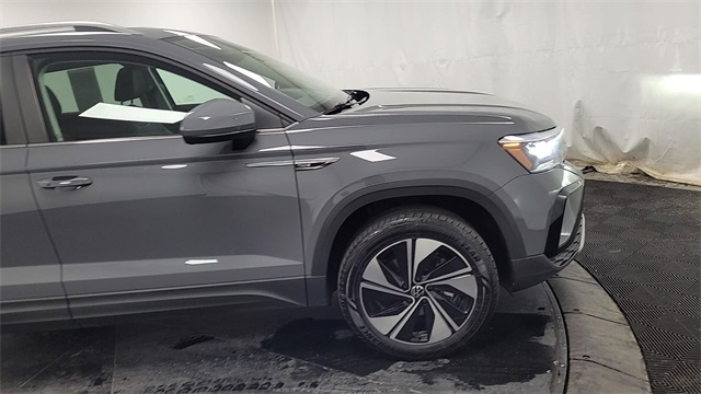 2023 – Volkswagen – Taos