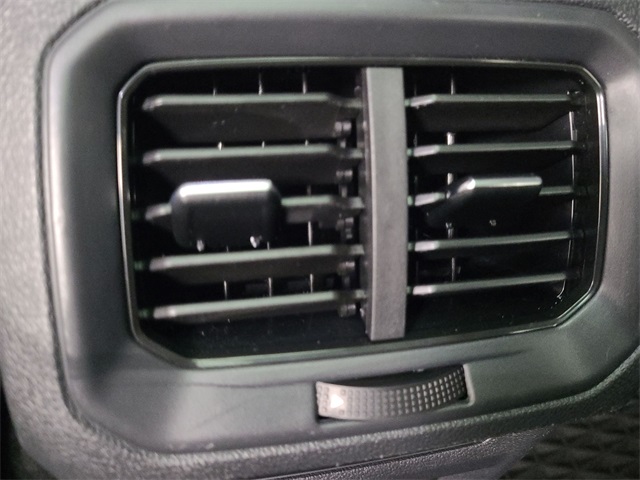 2023 – Volkswagen – Taos