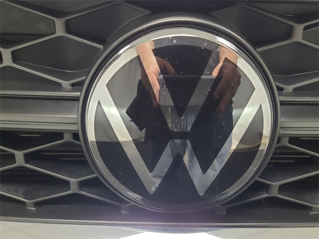 2023 – Volkswagen – Taos