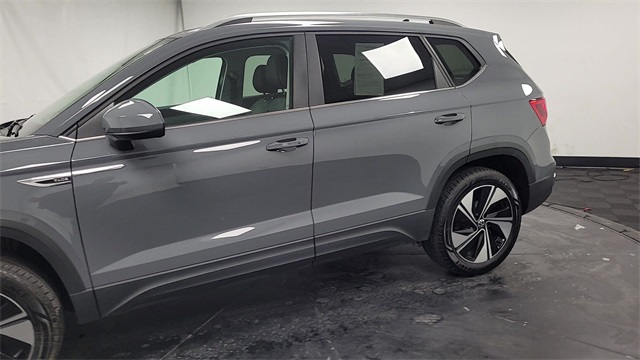 2023 – Volkswagen – Taos