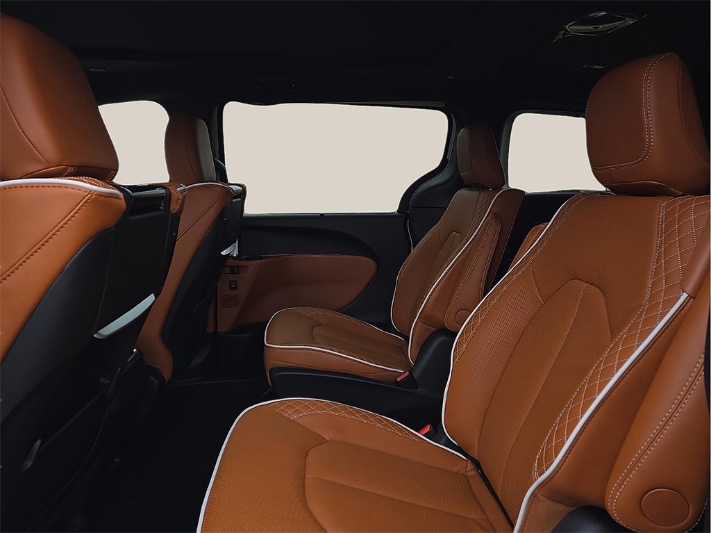 New 2026 Chrysler Pacifica For Sale in Farmington, AR