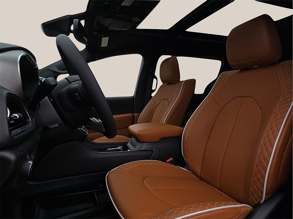 New 2026 Chrysler Pacifica For Sale in Farmington, AR