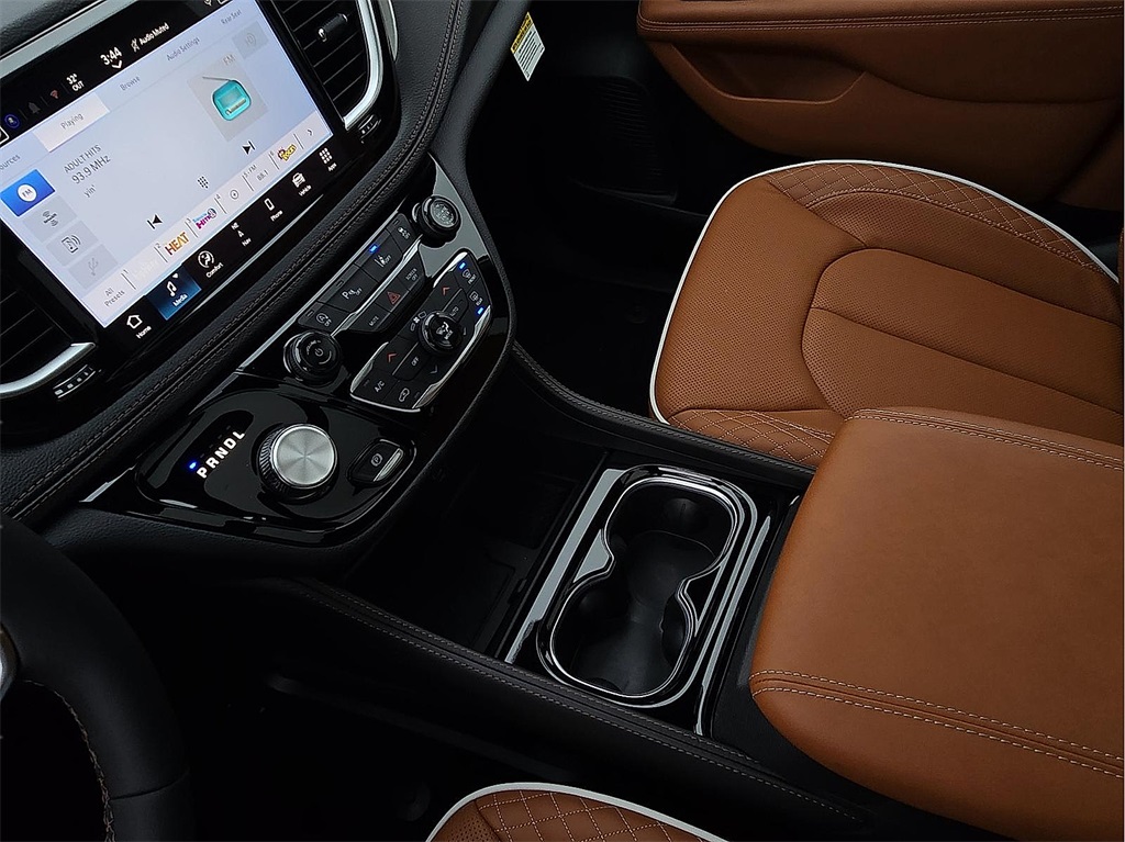 New 2026 Chrysler Pacifica For Sale in Farmington, AR