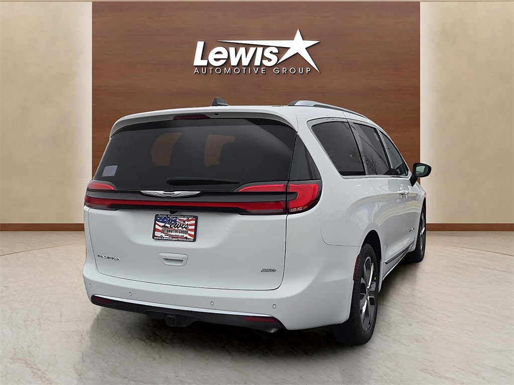 New 2026 Chrysler Pacifica For Sale in Farmington, AR