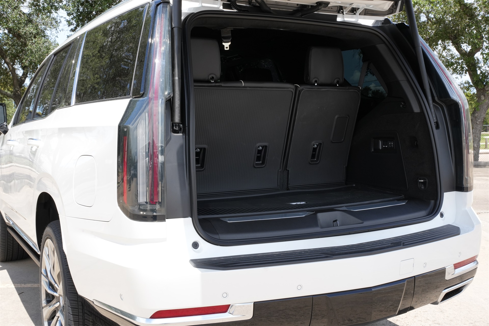 2025 Cadillac Escalade Premium Luxury Platinum White at Tom Peacock Cadillac