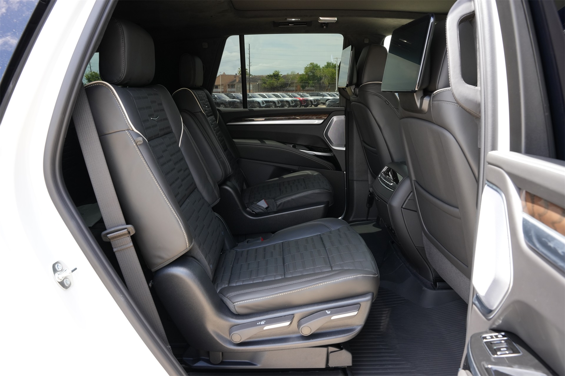 2025 Cadillac Escalade Premium Luxury Platinum White at Tom Peacock Cadillac