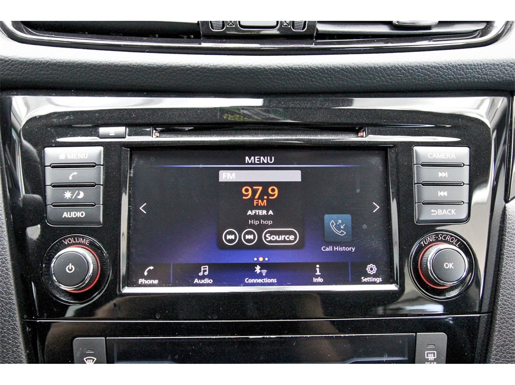 2022 Nissan Rogue Sport SV White at Central Houston Nissan