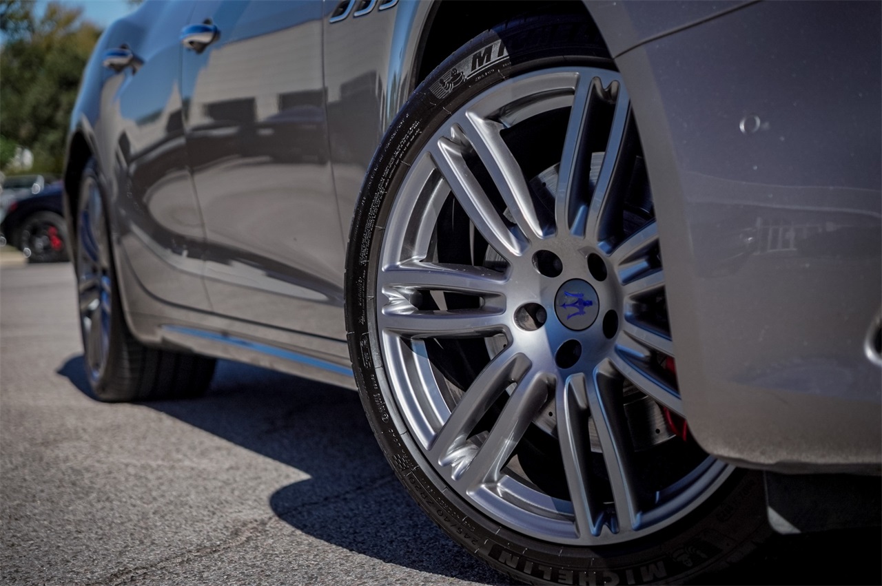 Used Car 2018 Maserati Ghibli  S Gransport For Sale Under $30,000 In Austin, Texas