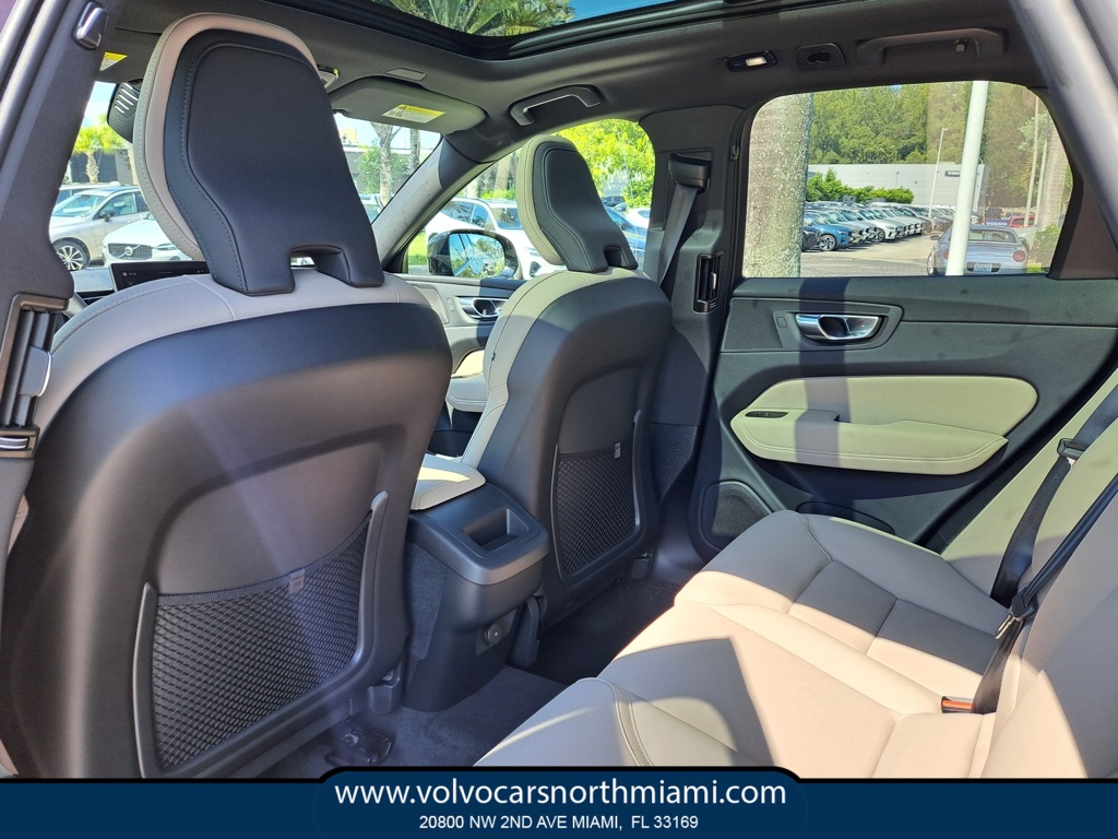 2026 Volvo XC60 Plus