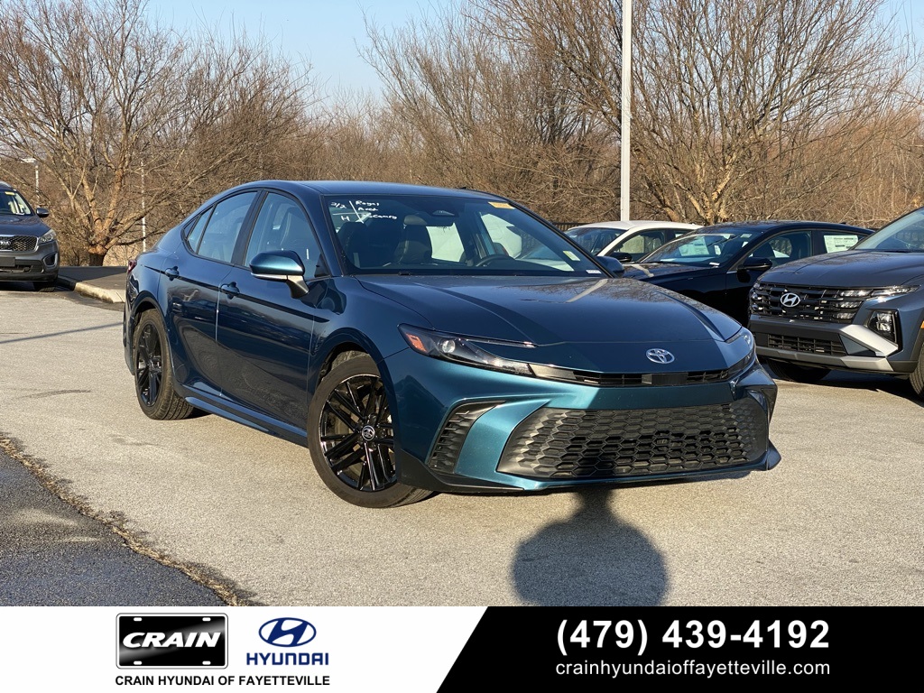 2025 Toyota Camry LE FWD