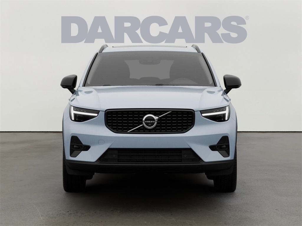 2026 Volvo XC40 B5 Plus AWD