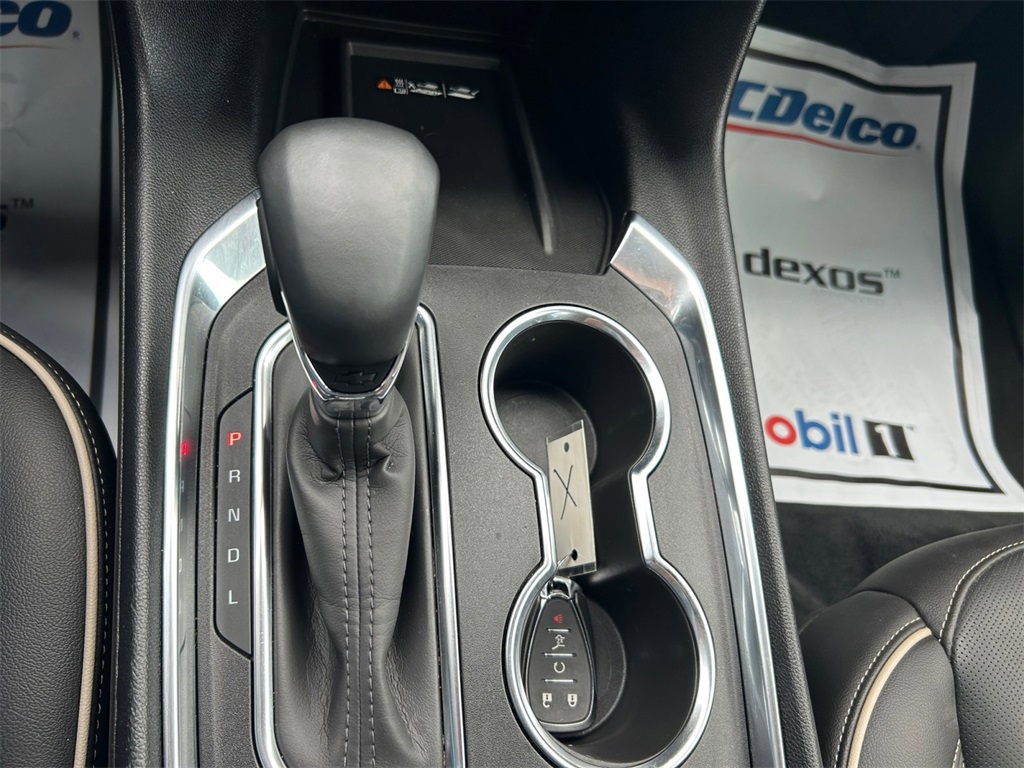 Used Car 2023 Chevrolet Traverse  Premier For Sale Under $35,000 In Floresville, Texas