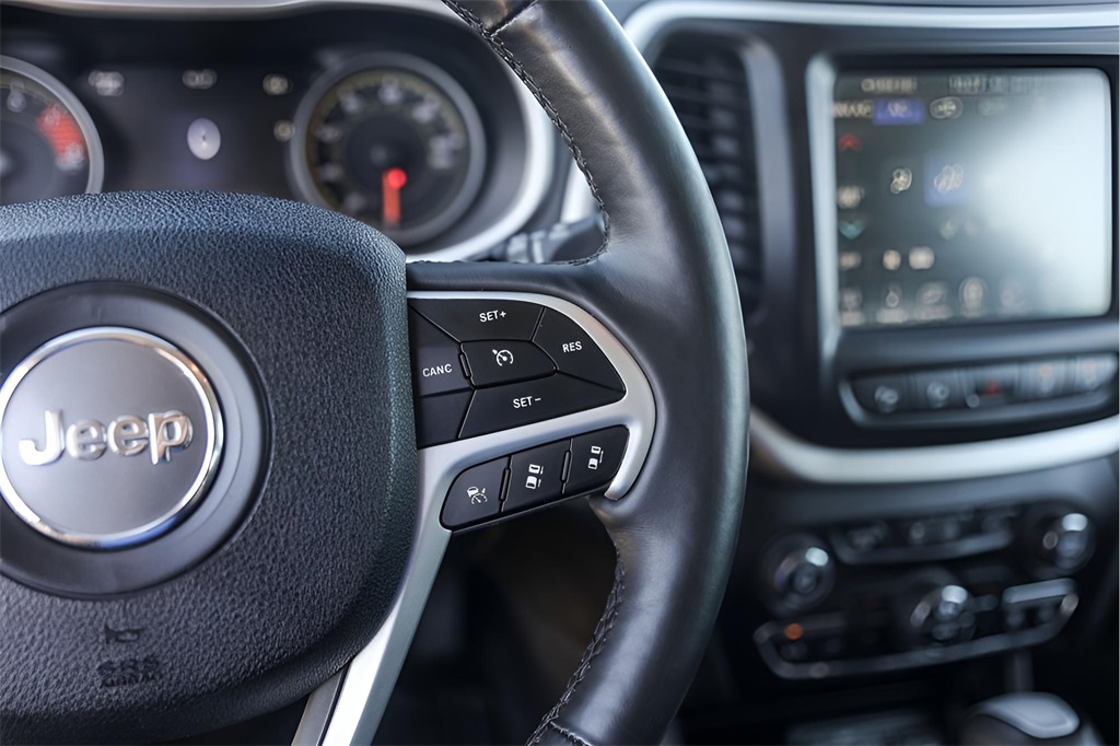 Used Car 2018 Jeep Cherokee  Trailhawk For Sale Under $20,000 In Austin, Texas