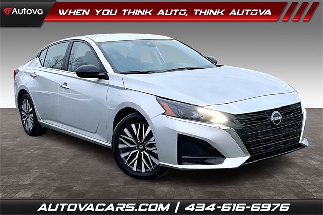 2023 Nissan Altima 2.5 SR FWD