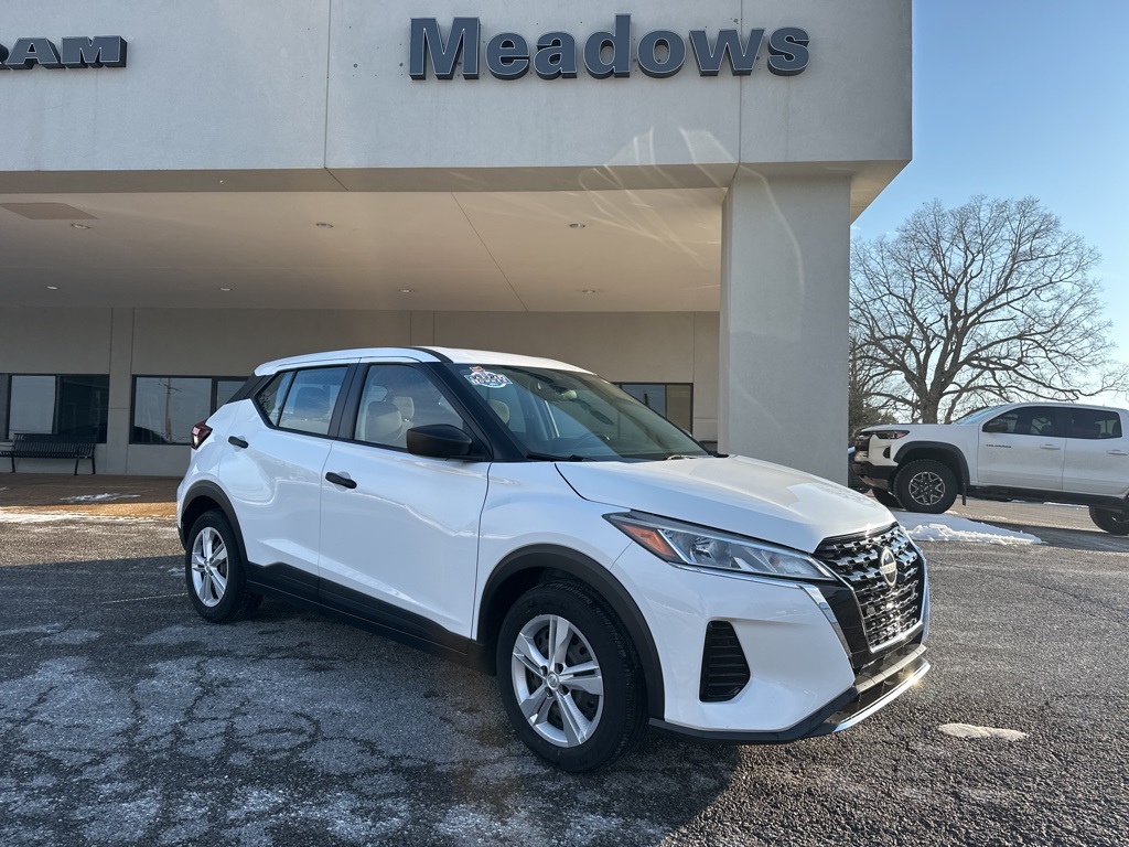 2023 Nissan Kicks S FWD