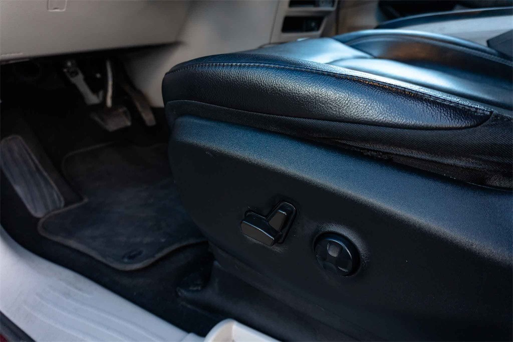 Used Car 2022 Chrysler Pacifica  Touring L For Sale Under $30,000 In San Marcos, Texas