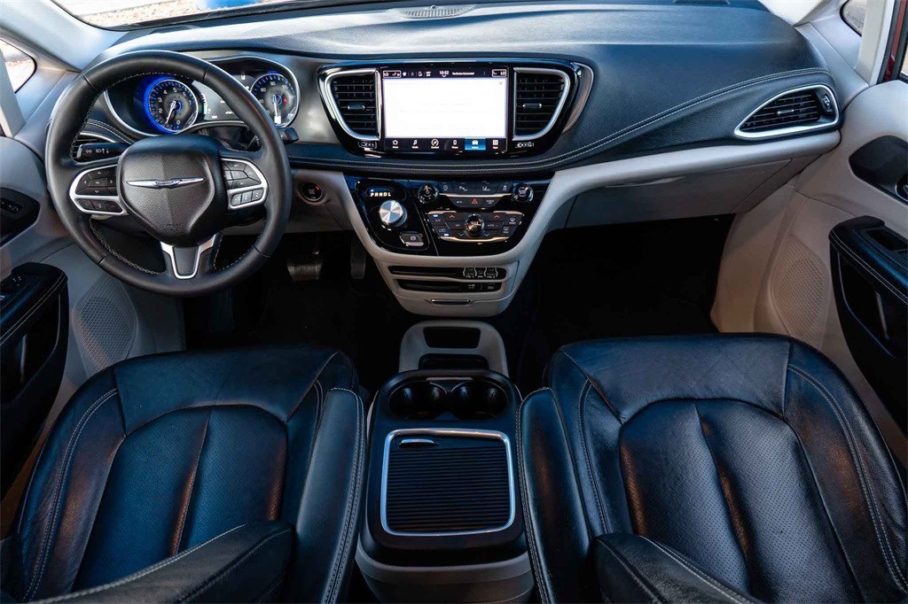 Used Car 2022 Chrysler Pacifica  Touring L For Sale Under $30,000 In San Marcos, Texas