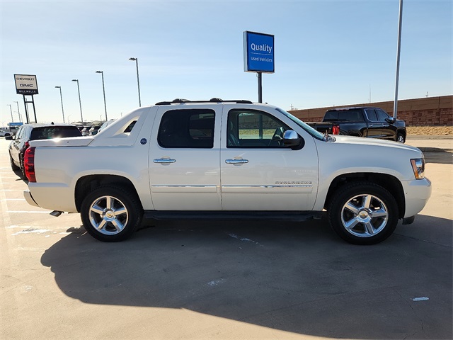 Used Car 2013 Chevrolet Avalanche 1500  Ltz For Sale Under $25,000 In Plainview, Texas