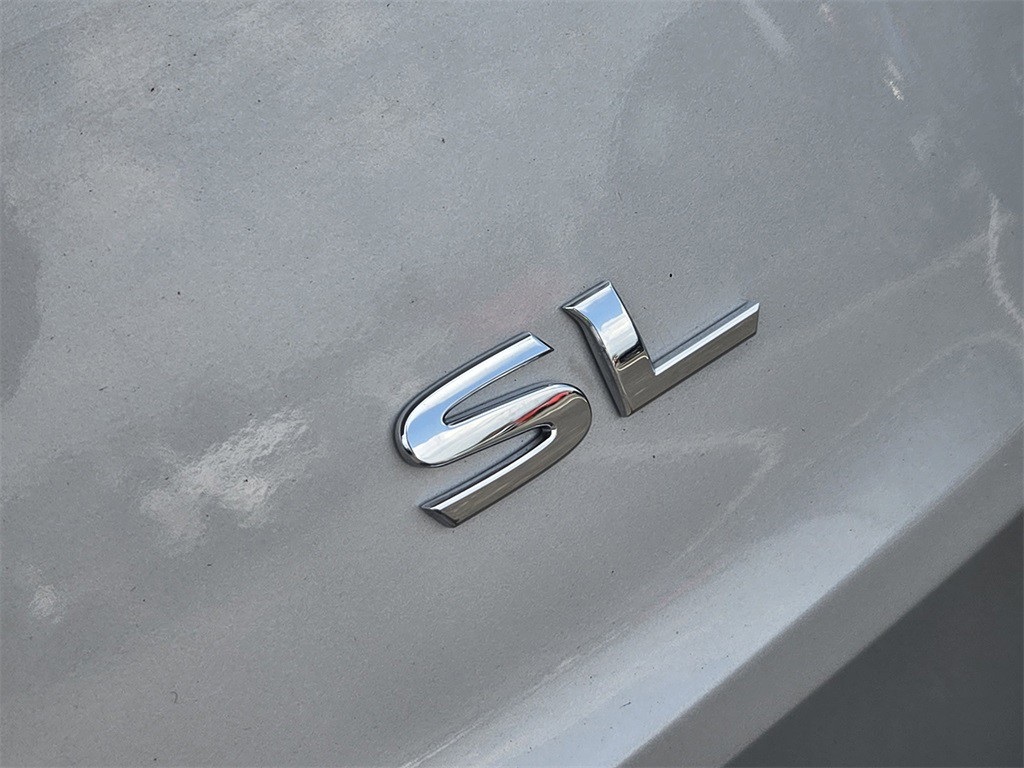 2021 Nissan Rogue SL - 11