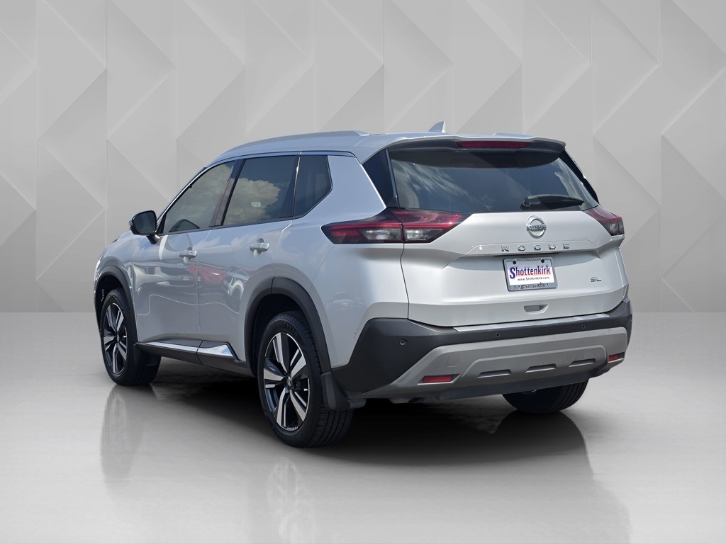 2021 Nissan Rogue SL - 4