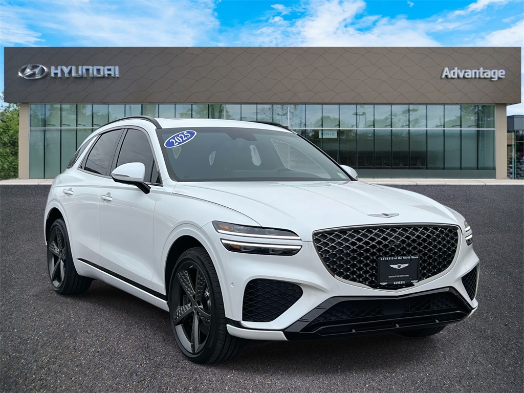 2025 Genesis GV70 2.5T Standard AWD