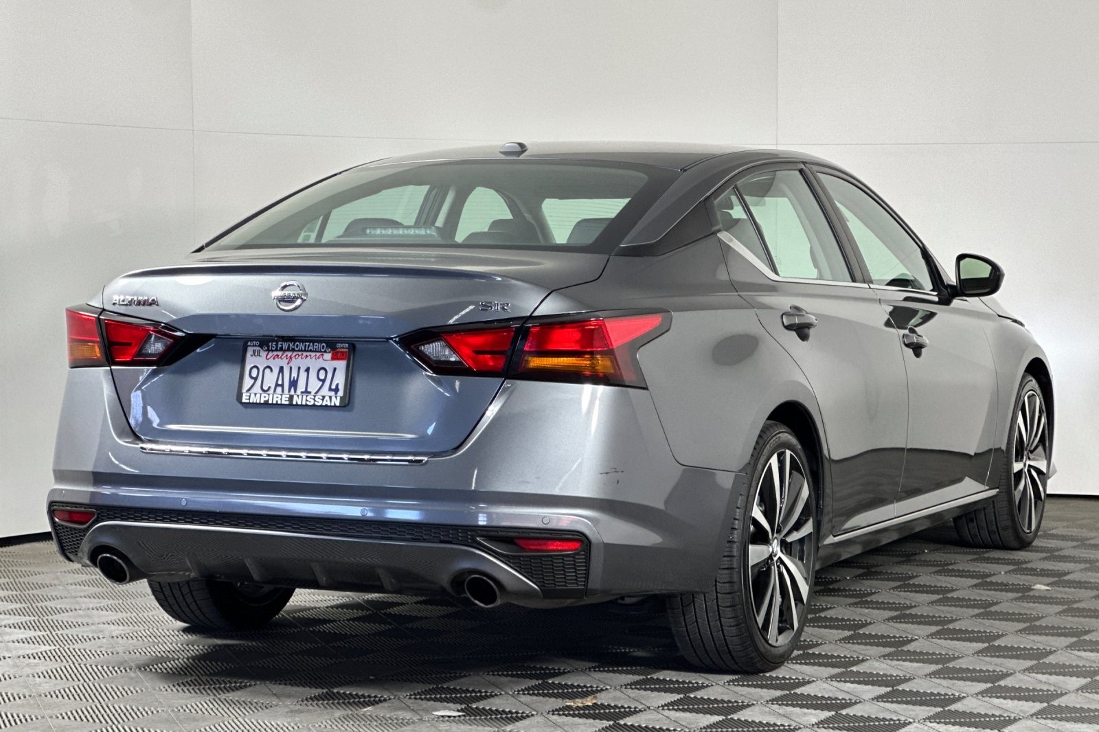 2022 Nissan Altima 2.5 SR photo 3