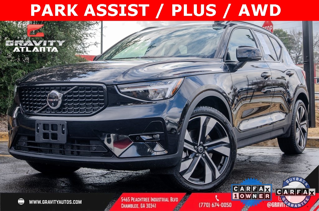 2025 Volvo XC40 B5 Plus Dark Theme AWD