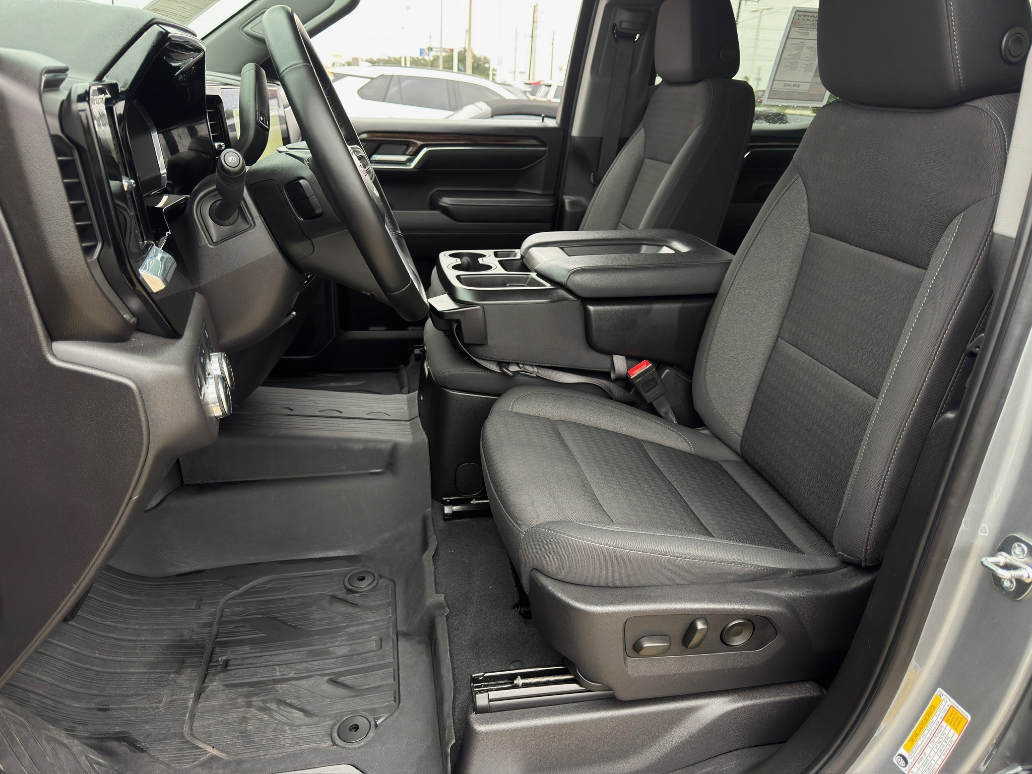 2024 GMC Sierra 1500 Elevation - 9