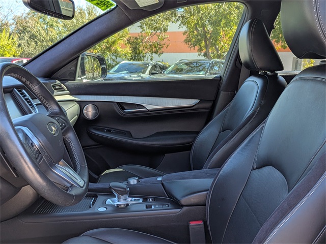 2019 INFINITI QX50 ESSENTIAL - 11