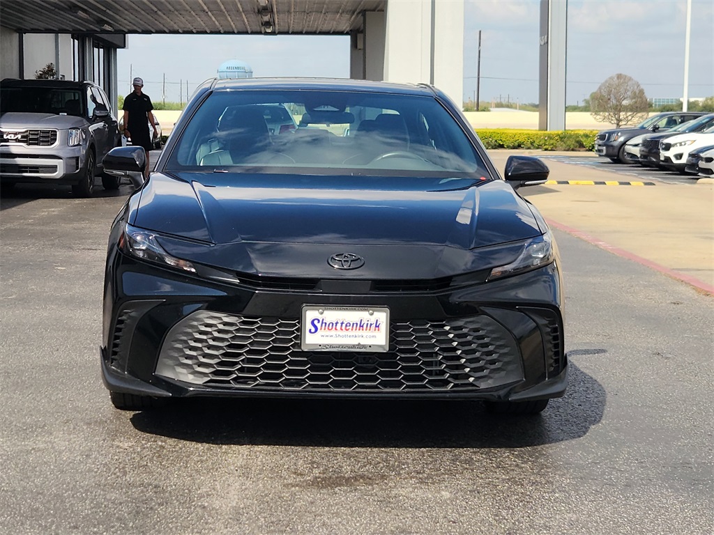 2025 Toyota Camry SE - 1