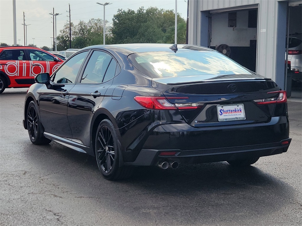 2025 Toyota Camry SE - 4