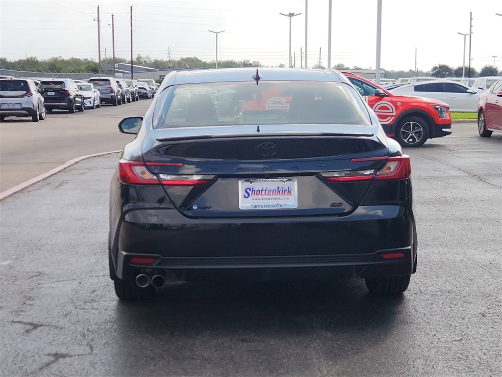 2025 Toyota Camry SE - 5