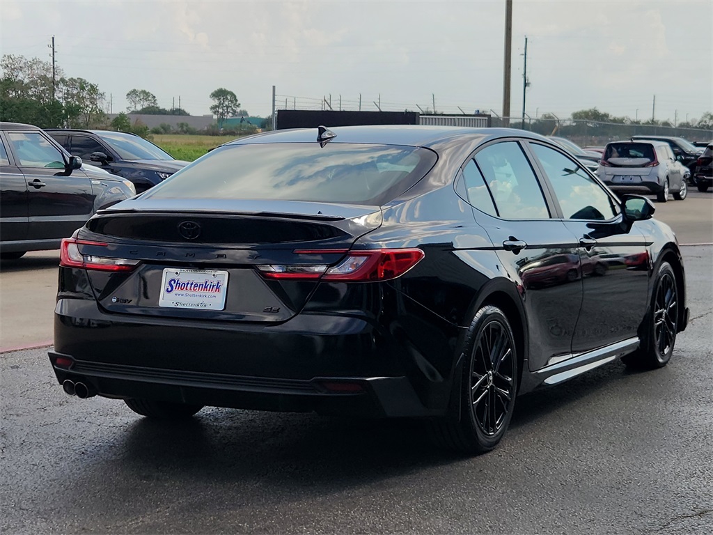 2025 Toyota Camry SE - 6