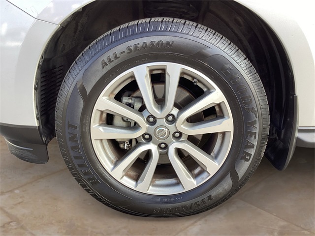 Used Car 2014 Nissan Pathfinder  S For Sale Under $10,000 In San Antonio, Texas